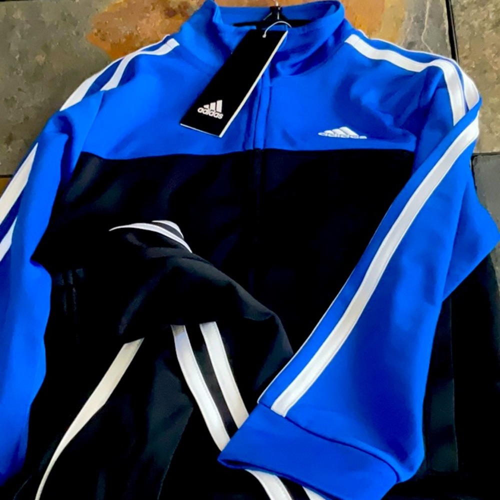 Jogging suit